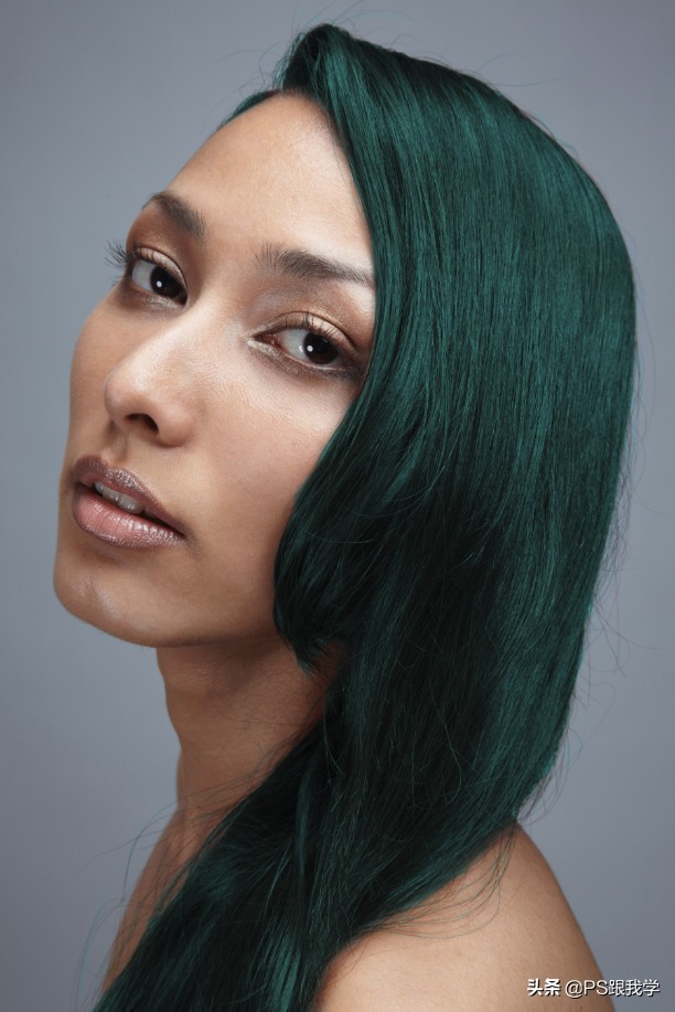 黑头发染发怎么染教程,ps如何让黑头发变成白头发