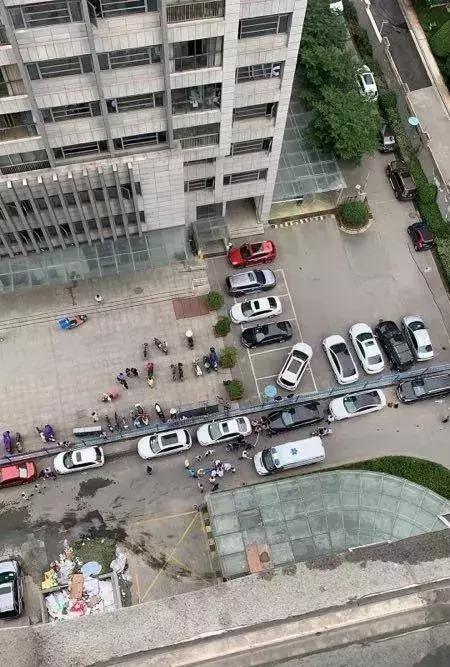 小区装24个摄像头被曝光,这个小区装了24个高清摄像头