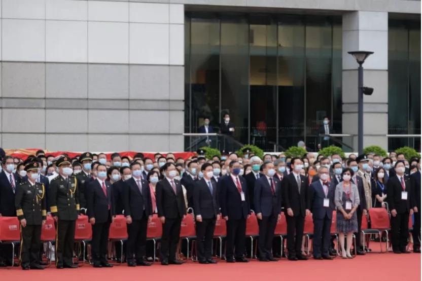 这个七一：香港贺建*党**，庆回归，首次中式步操升旗礼