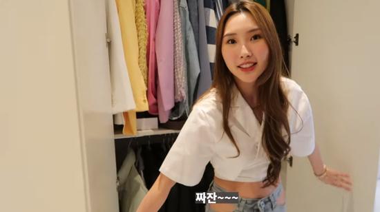 韩国女生独居公寓,韩国美女晒衣服