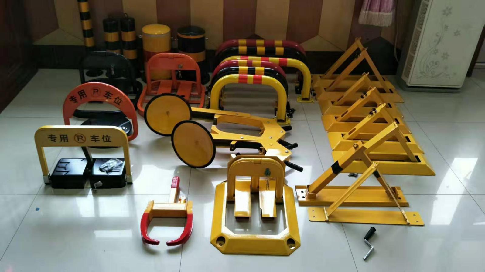 一个停车场必备的基础设施,停车场交通设施有哪些