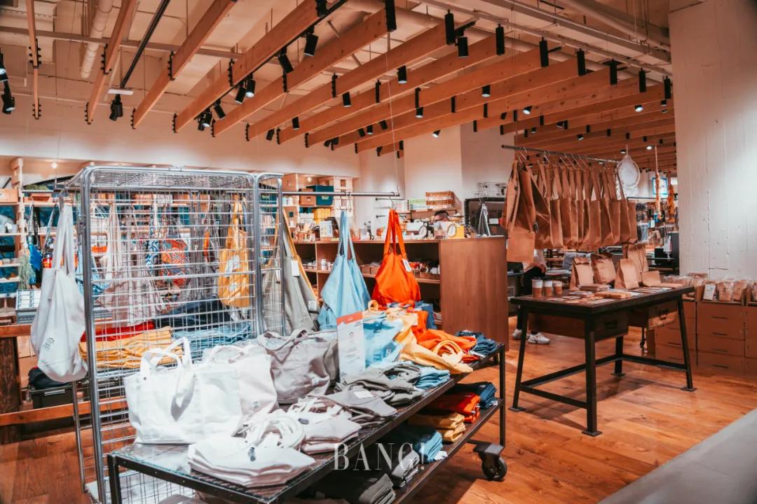 淮海路“红牌”倾城出动,回顾TA的精彩8小时