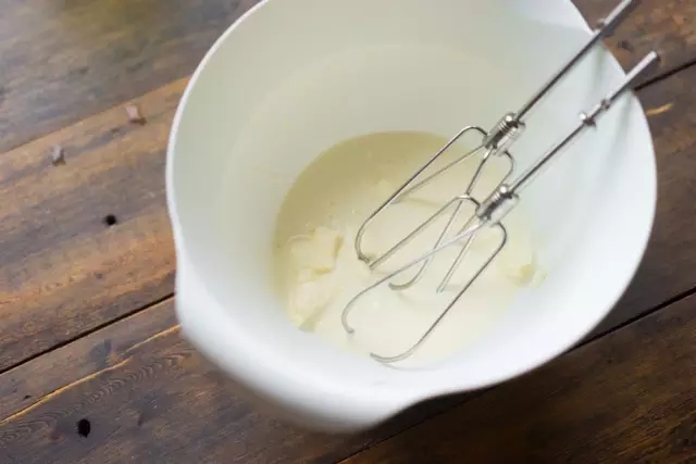 简单8寸芒果慕斯最佳配方,颜值高又超级好吃的芒果慕斯