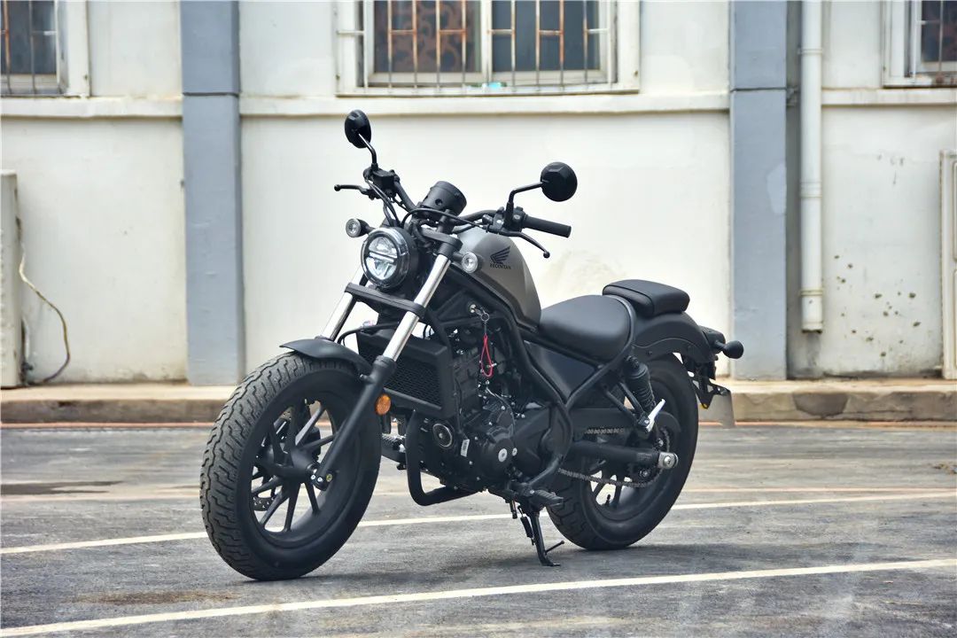 本田踏板车nss300和nss350,本田nss350和光阳s350哪个好