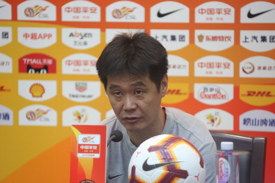 鲁能首发播报蒿俊闵,蒿俊闵回鲁能大球场谢场