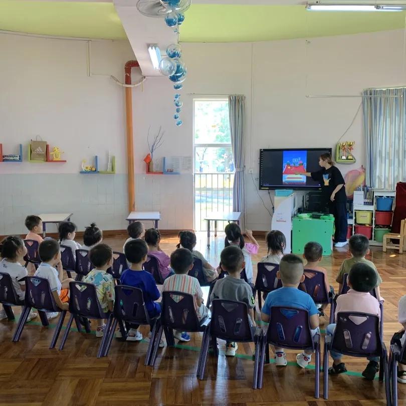 閲戣壊鎽囩骞煎効鍥簡鍥藉簡娲诲姩,2021骞寸瀛ｅ辜鍎垮洯搴嗗浗搴嗚妭娲诲姩