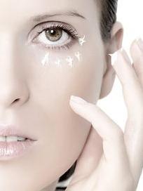 眼霜怎么涂是最正确的方法,眼霜什么手法涂