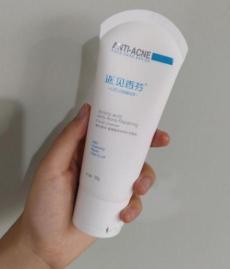 去超市选洗面奶该咋选,女生超市好用的洗面奶推荐