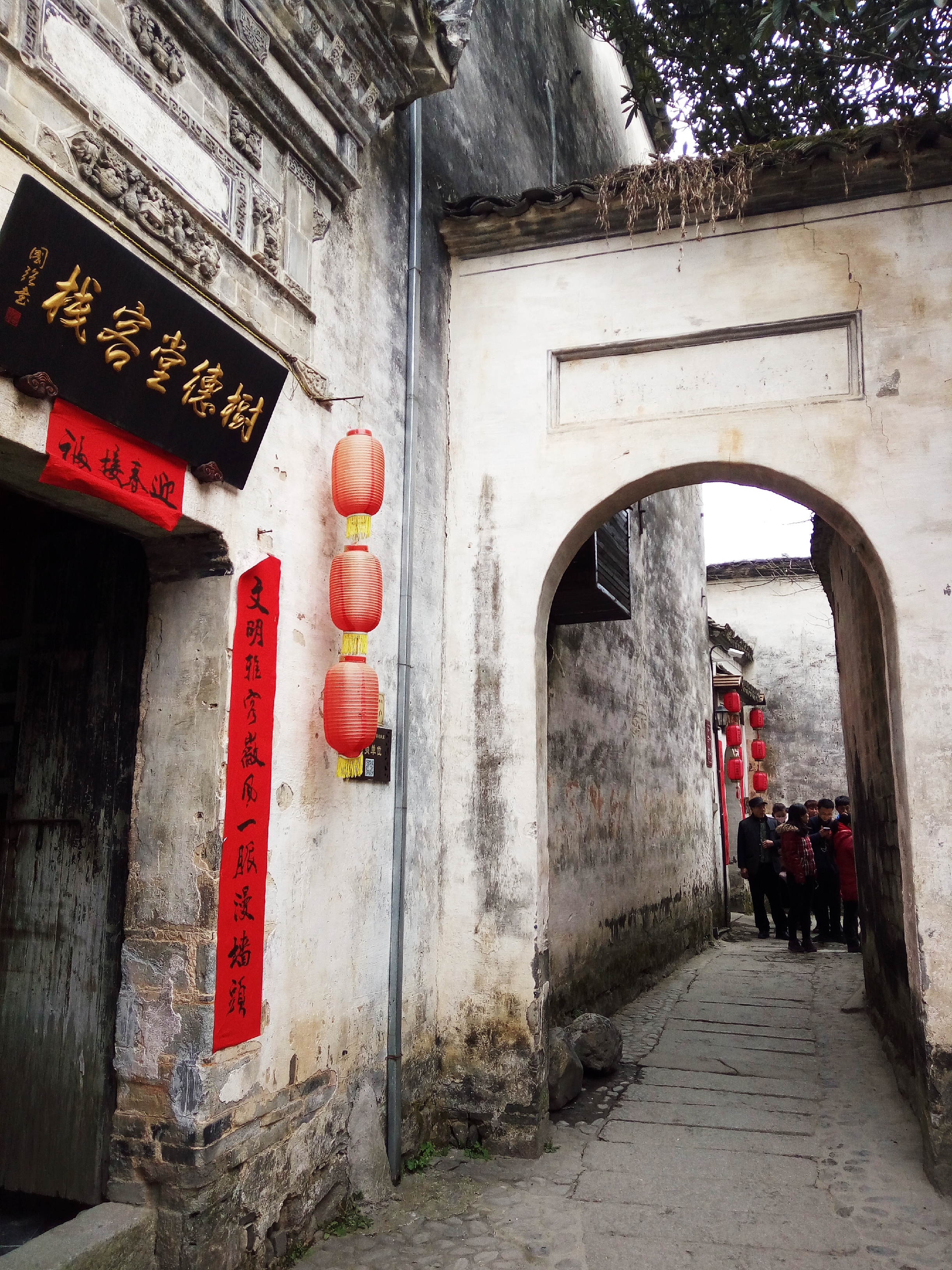 徽派村落宏村风景,山为牛头树为角的意思