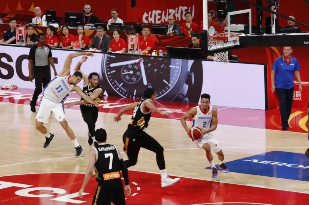 男篮世界杯开幕式声入人心,男篮世界杯现场比赛音乐