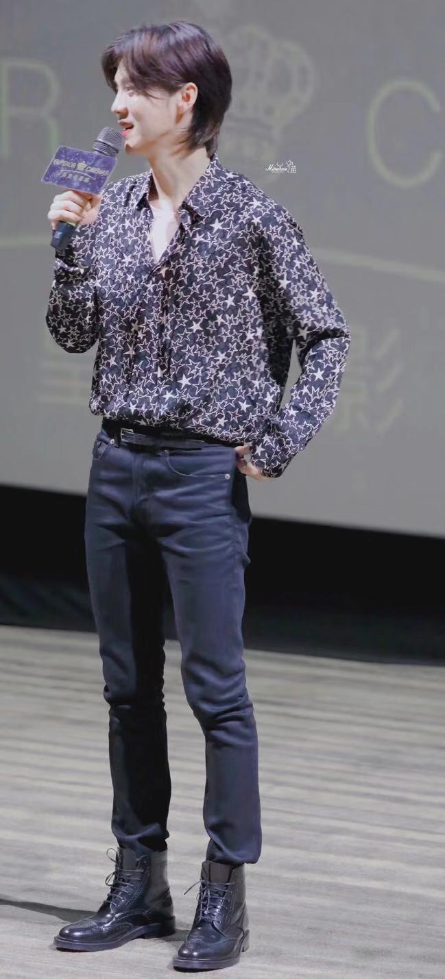 theshy生日衣服,theshy同款红衬衫