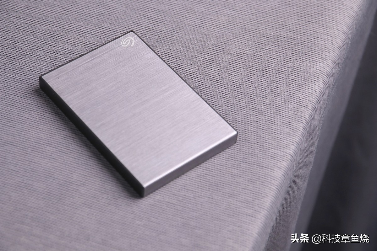 专业黑客都直呼无力的移动硬盘,还有什么理由不入手
