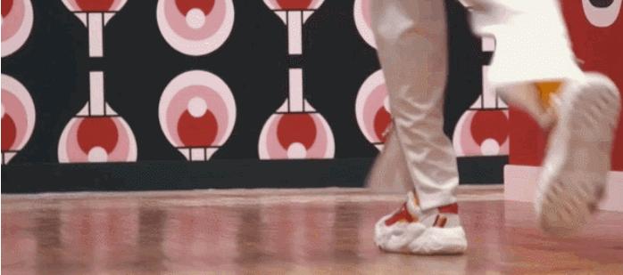 以前对我爱答不理现在后悔不已,之前对我爱答不理现在高攀不起