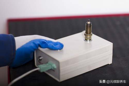 启动困难是不是要换火花塞,汽车启动费劲和火花塞有什么关系