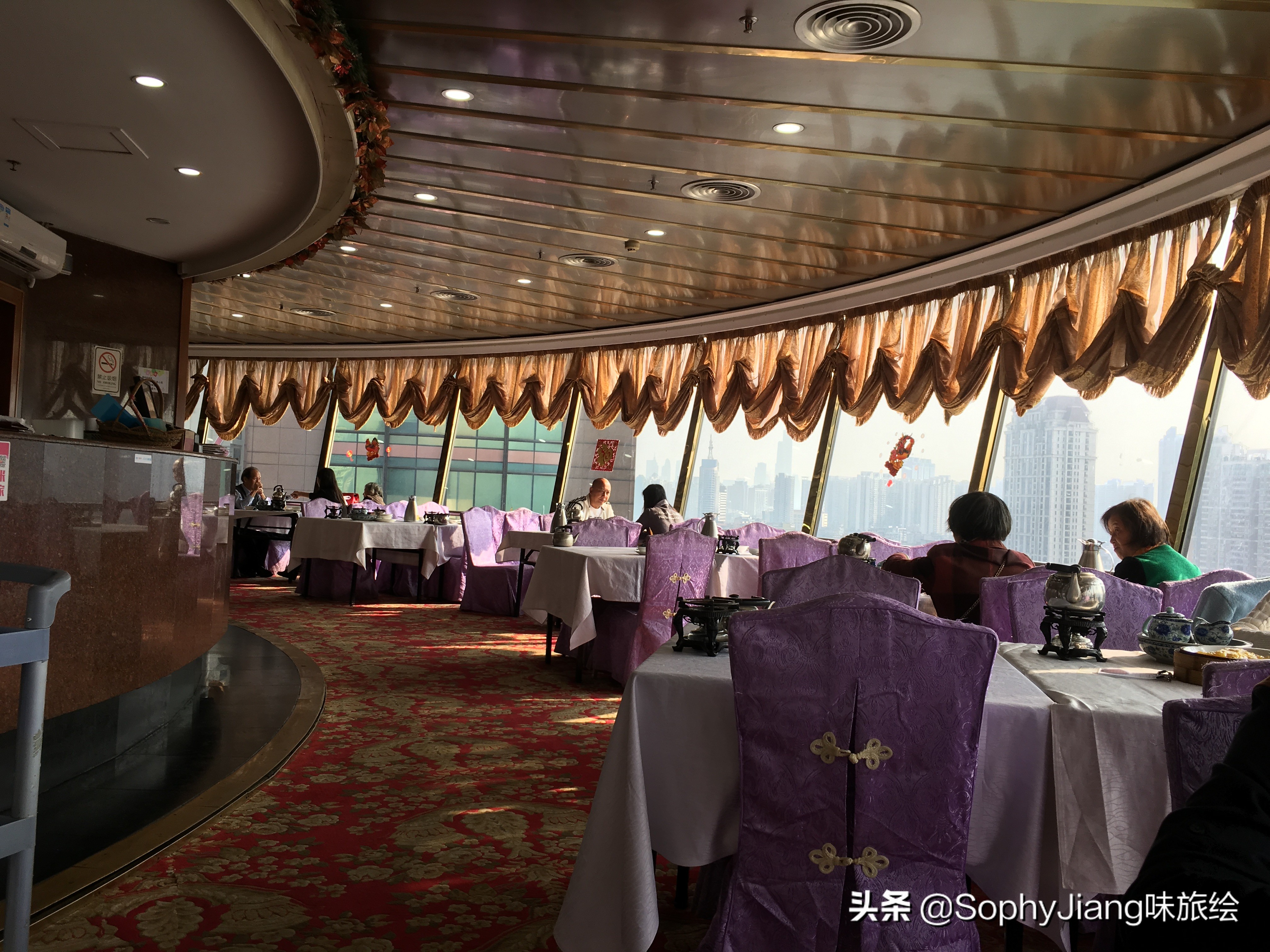 广州老牌旋转餐厅“变味”，粤菜馆改西餐厅，广式生活与情怀不再