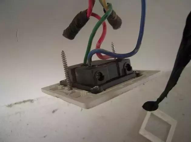 老电工教你看懂电路技巧,老电工教你电工知识380伏带电作业