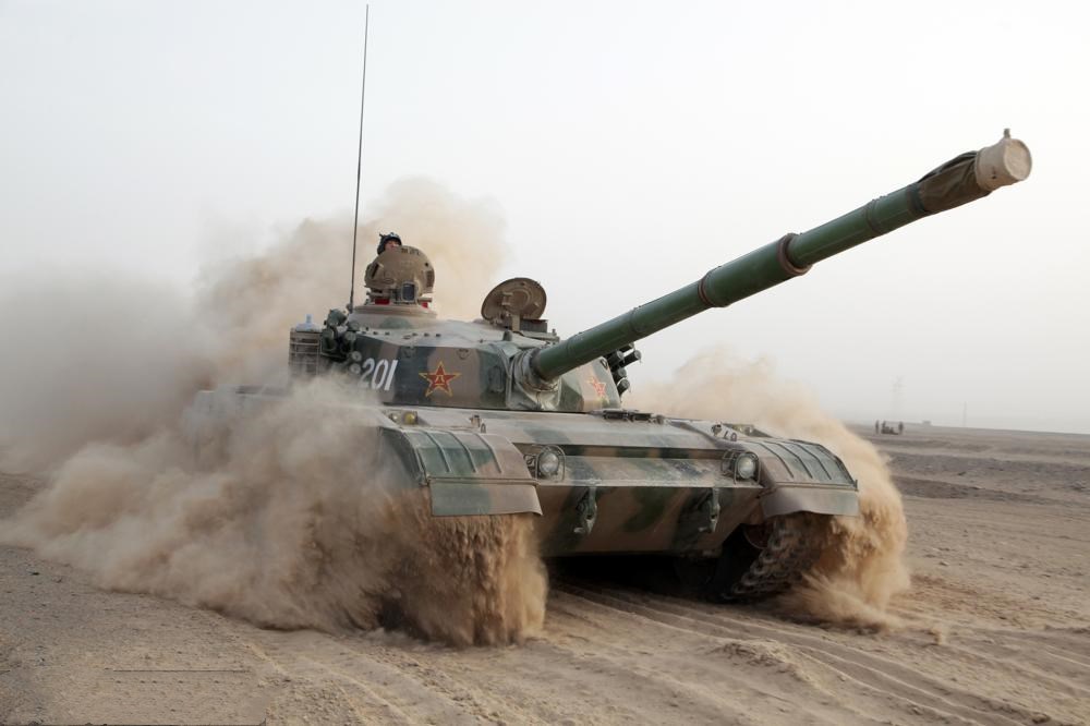 开坦克很威风吗,开坦克驰骋沙场