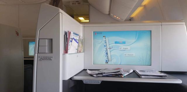 一杯敬故乡一杯敬远方下一句,一杯敬故乡一杯敬远方的歌名