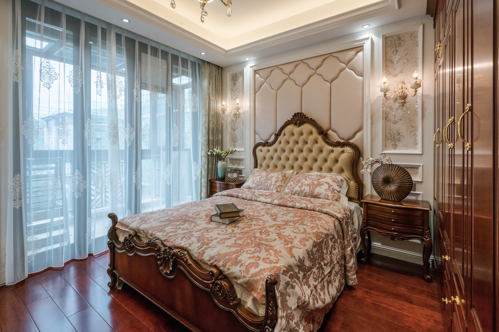 御繁华完整版,世茂铜雀台装修