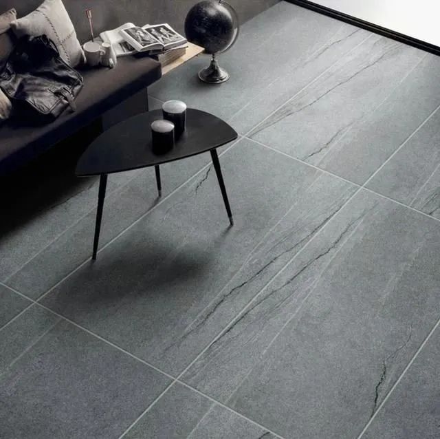 瓷砖胶中加水泥,师傅如果这样做马上制止