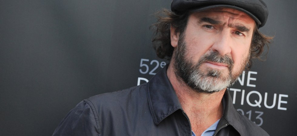 老照片曼联经典沃达丰球衣,老照片球场奔跑