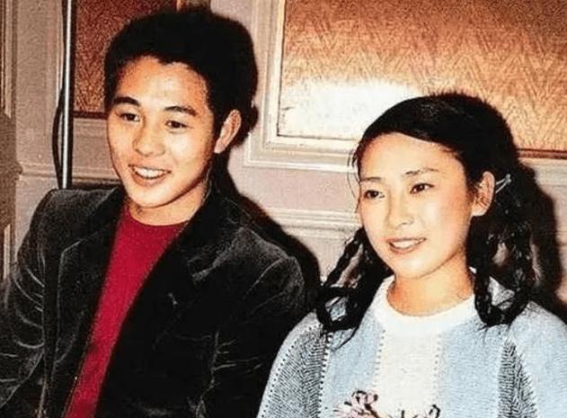 李连杰对利智一见钟情,李连杰为利智的付出