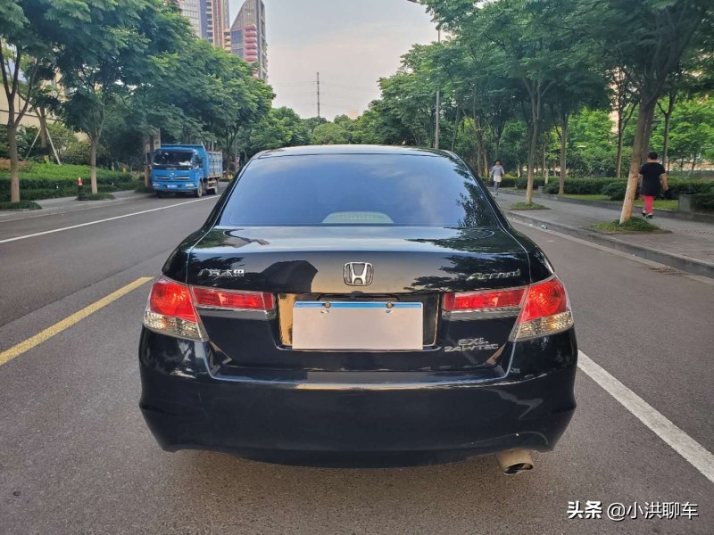 2012年极品雅阁2.4,本田雅阁幻夜锐智版2021款落地价