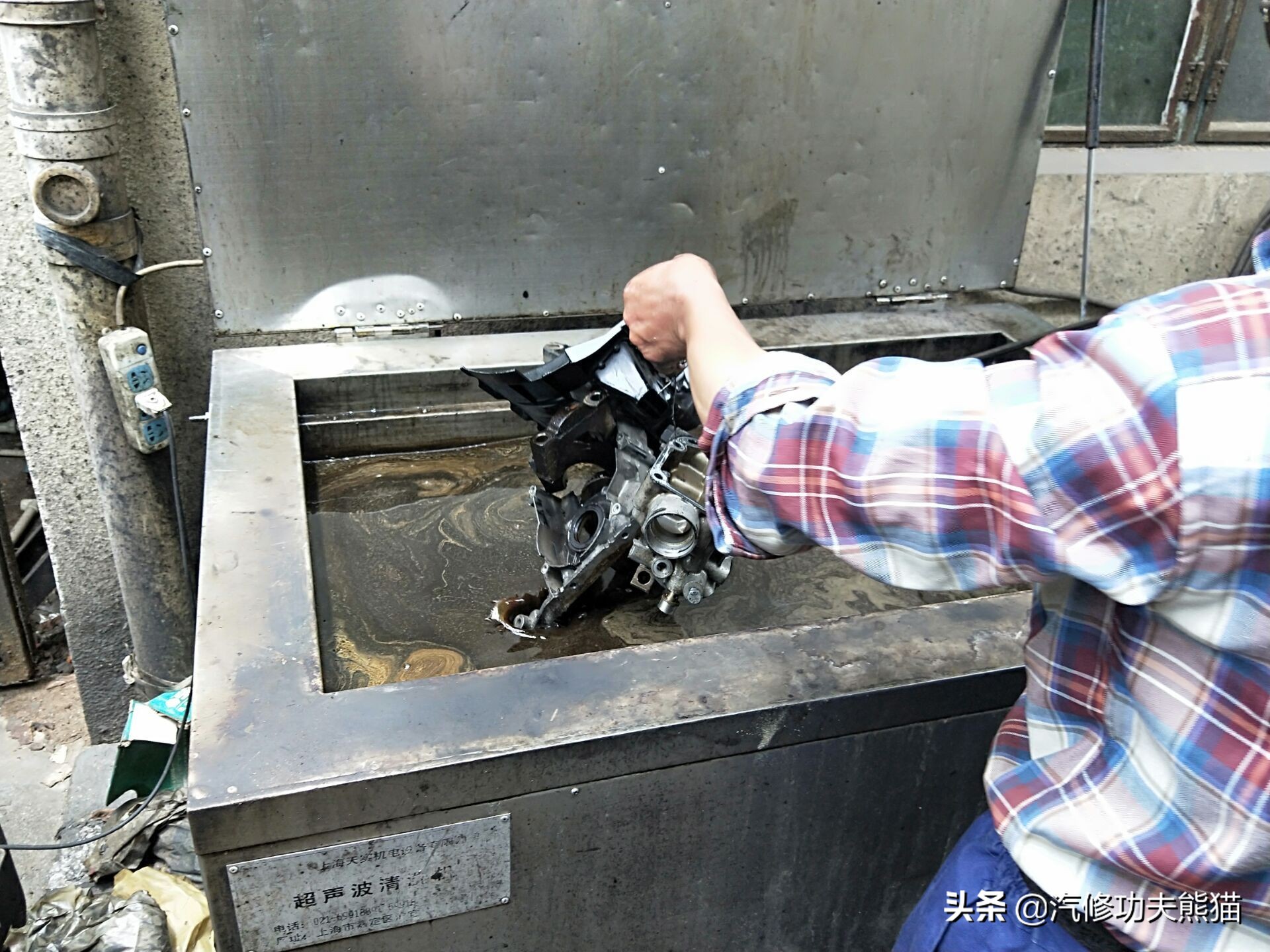奥迪a61.8发动机大修费用,老款奥迪a6六缸发动机大修全过程
