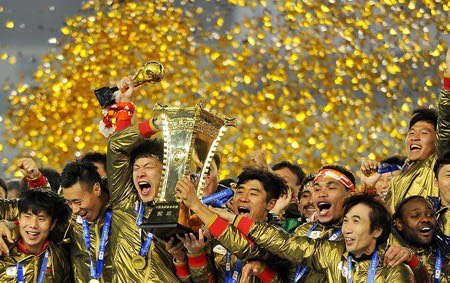 中超复赛仍非常艰巨，北京足协要求暂停足球活动，国安取消热身赛