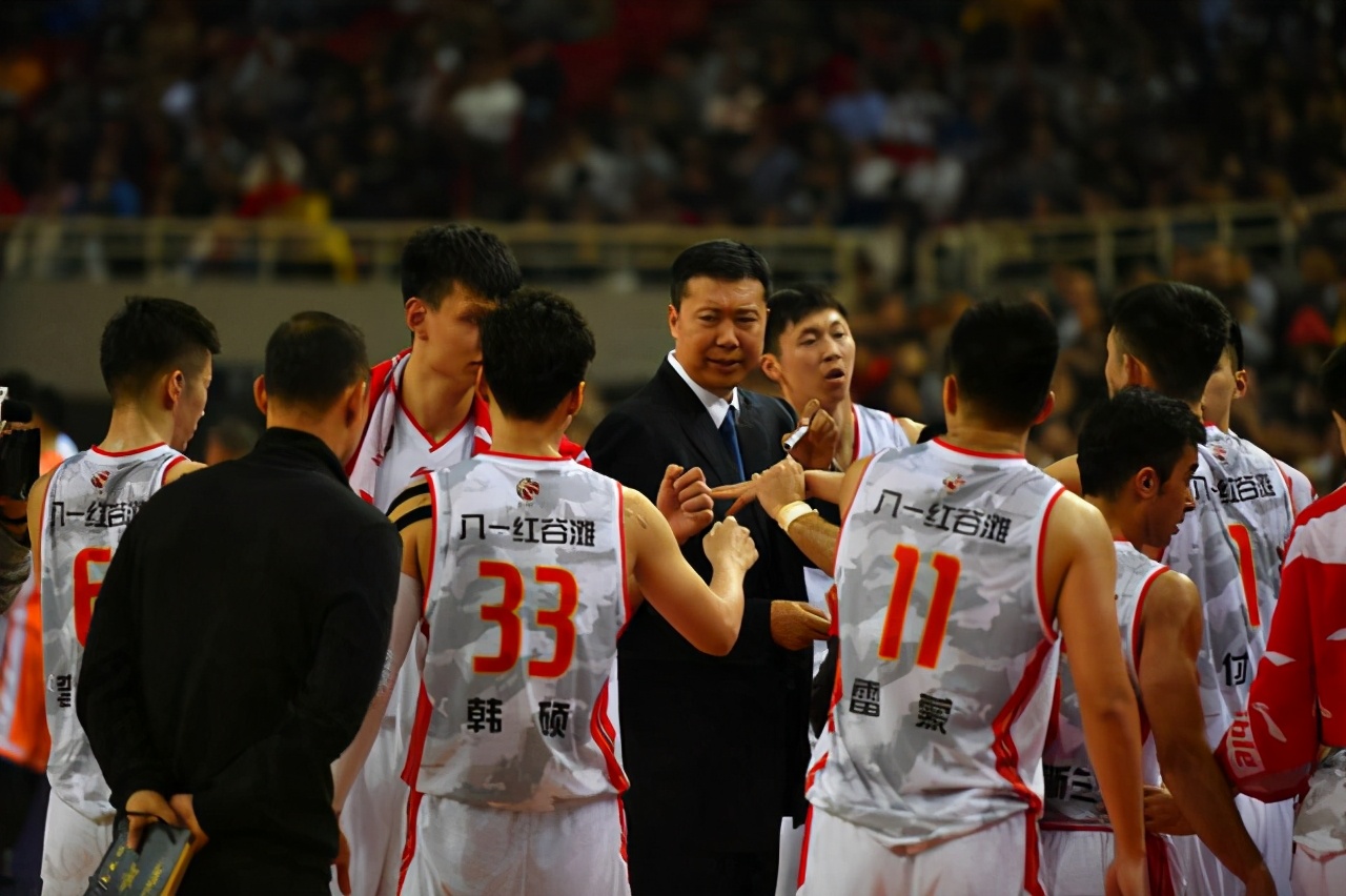 姚明cba各项数据纪录,cba总决赛姚明51分21篮板