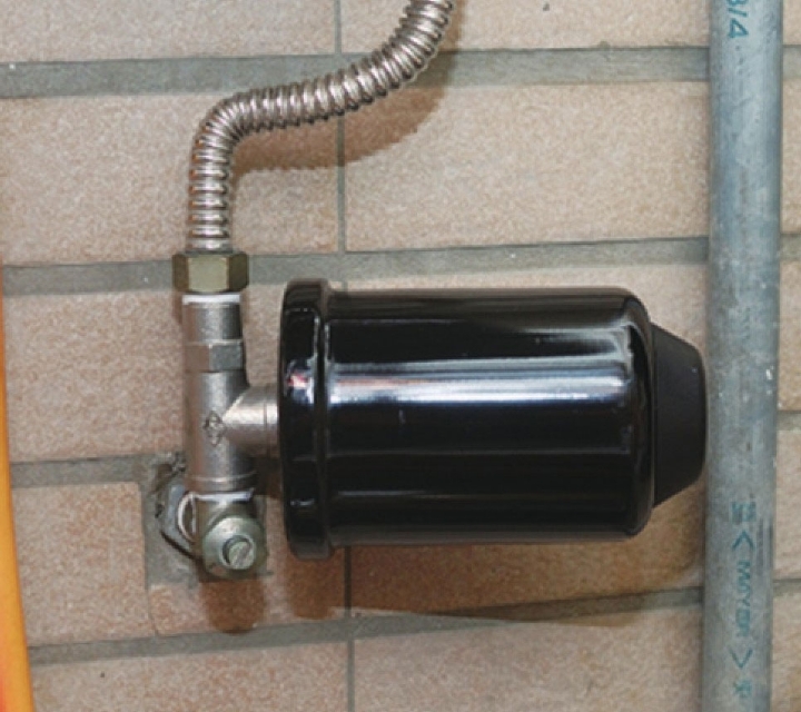 楼上水管一直有流水声响好几天,楼上水管声音大怎么解决