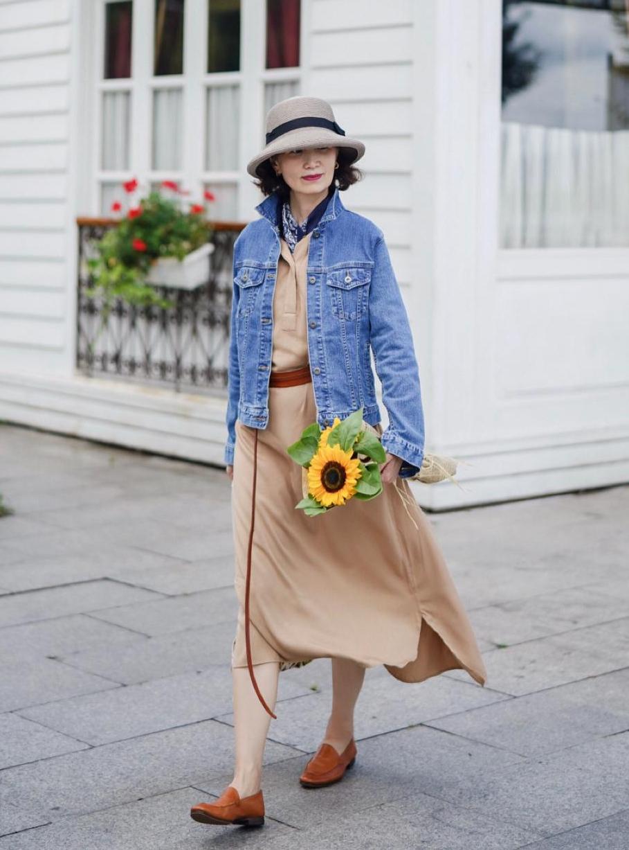 长风衣收纳折叠法,长风衣的折叠大全