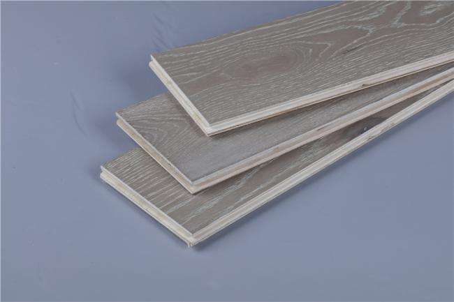 实木地板复合地板与wpc地板哪个好,1.2厚强化复合地板与实木地板