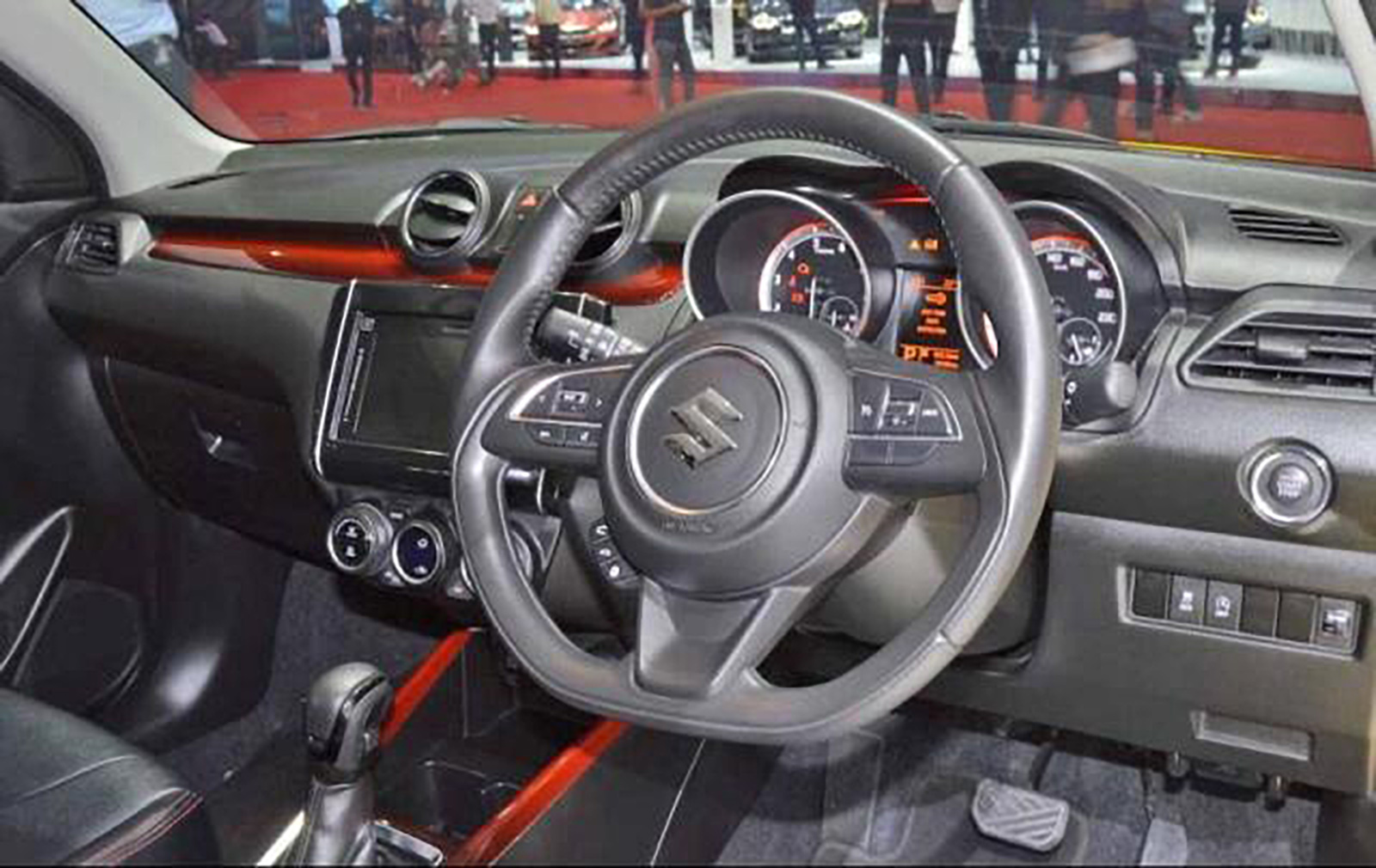 铃木雨燕哪个版本油耗低,23款铃木雨燕配1.4t引擎