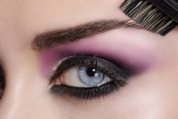 各种眼型眼线画法显眼大,各种眼型的眼线画法教程