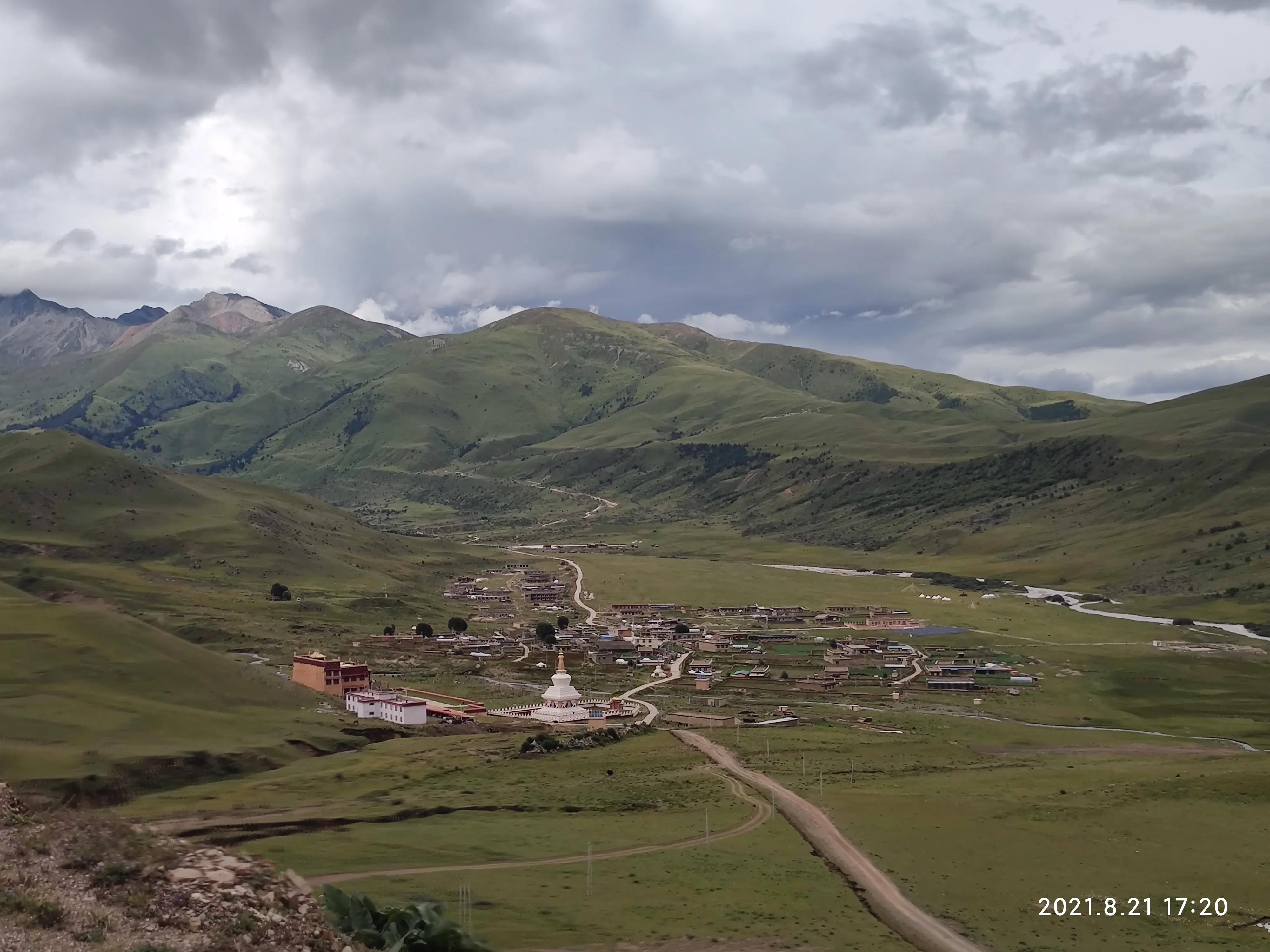 格聂之眼的由来,亚丁到格聂之眼