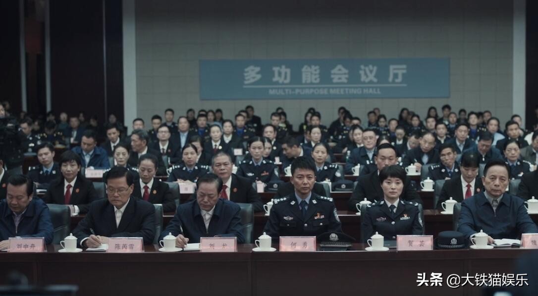 《扫黑风暴》10位大叔年轻旧照曝光，有人俊而不娘，有人长相老成