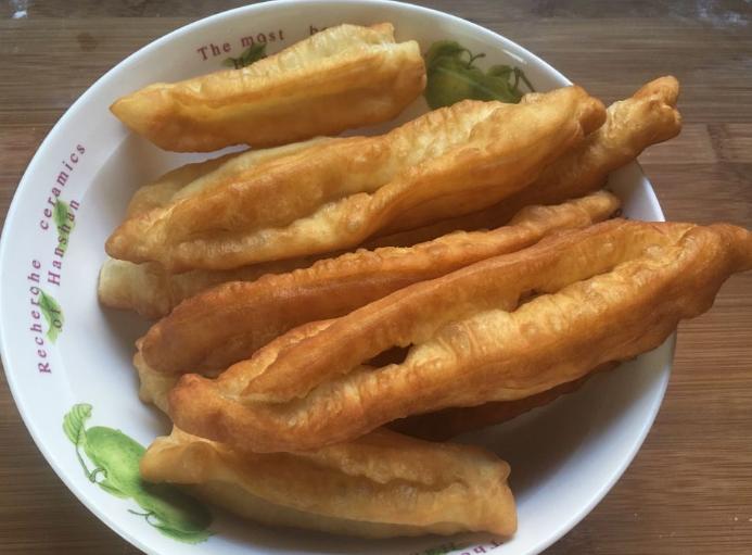 油条的制作方法与配方全过程,油条做法和配方的全过程教程