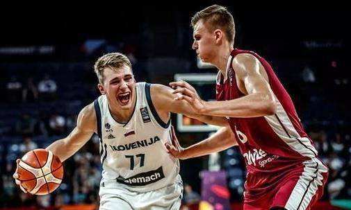 17岁的东契奇面对21岁的波神，全场27分，那波神多少分呢？