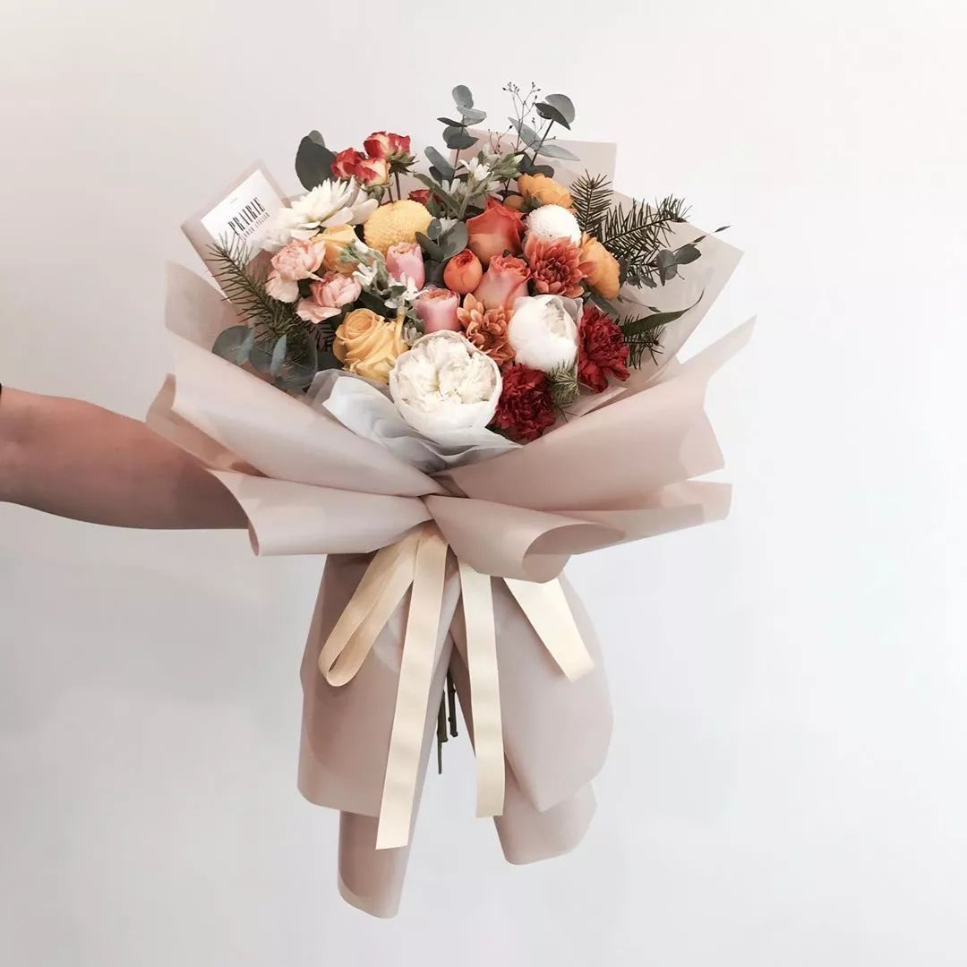 以香槟玫瑰为主的韩式花束,清新柔和治愈系韩式花束