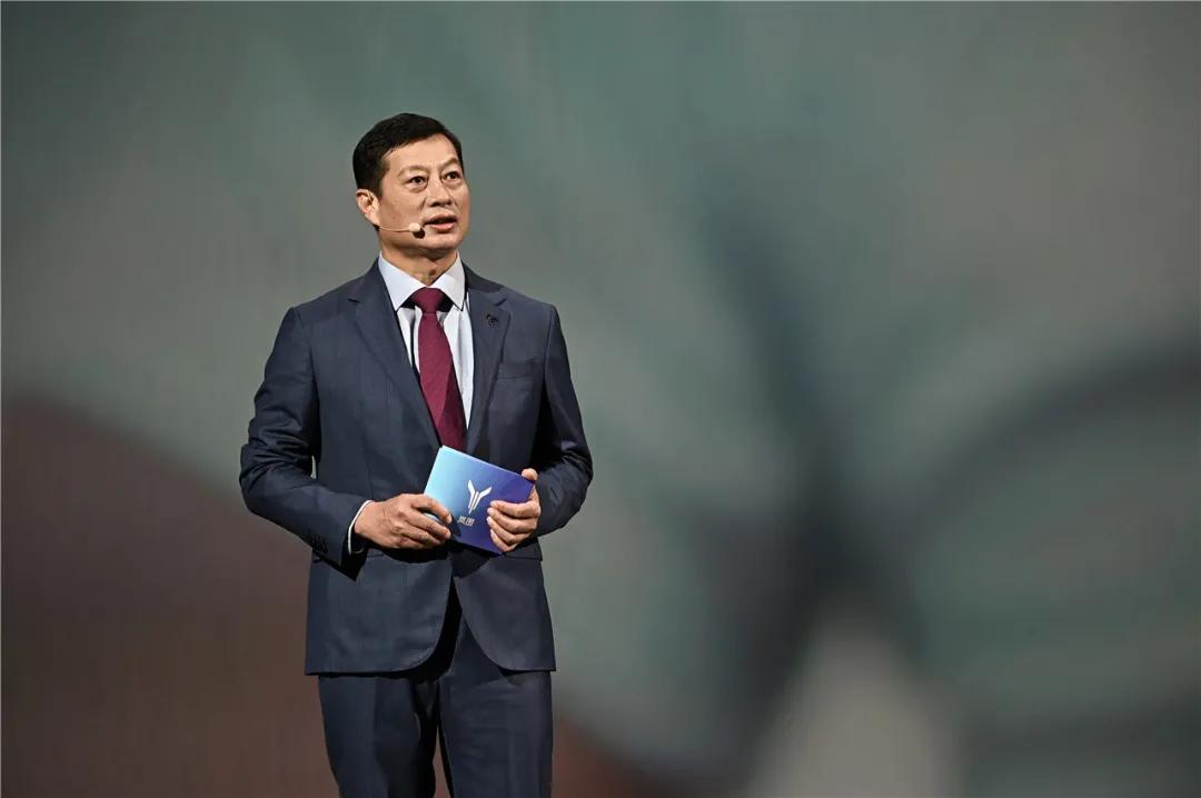 追光的人图片,岚图追光是谁的