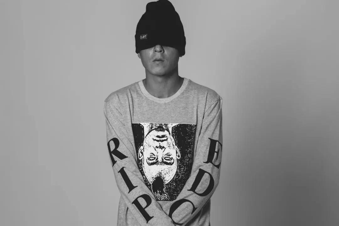 “悼念”完EDC，最近又骑到Adidas头上了