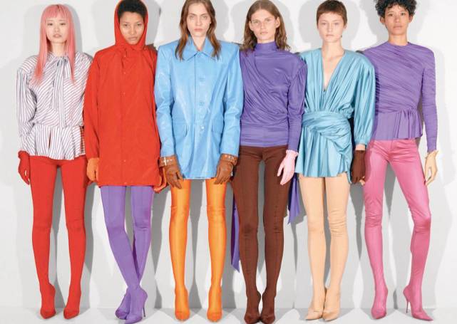 吐槽巴黎世家洞洞鞋,巴黎世家是否抄袭洞洞鞋