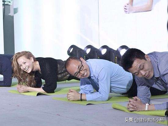 平板支撑达到一分钟要多久,平板支撑能做三分钟说明什么