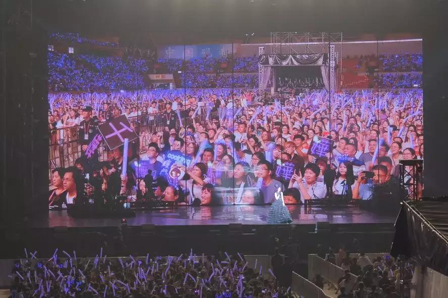 杨千嬅演唱会肇庆站几点入场,杨千嬅演唱会深圳几个小时结束