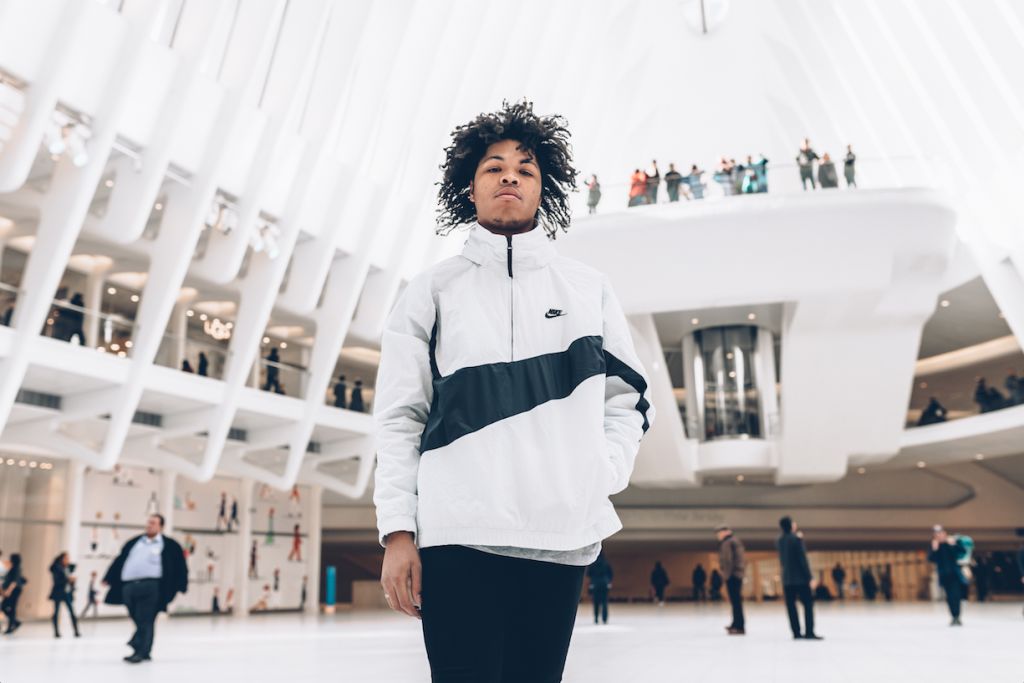 只有nike才有倒钩吗,为什么现在的耐克有4个勾