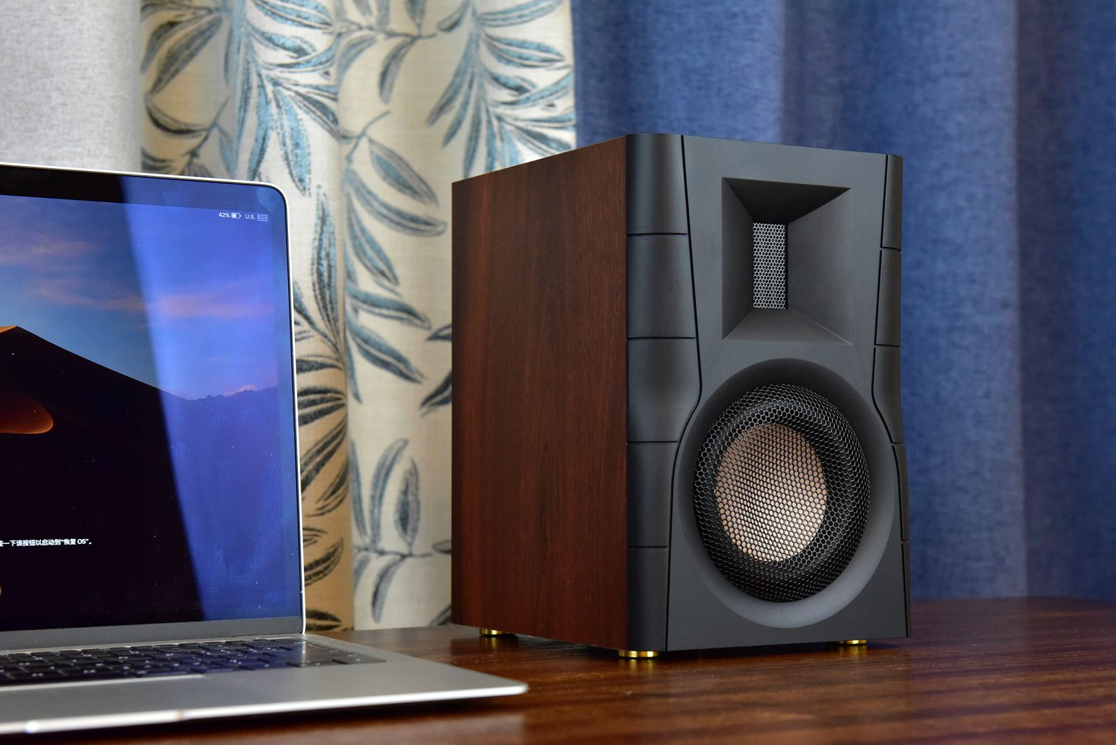 真力和惠威音箱,真力和惠威监听音响哪个好