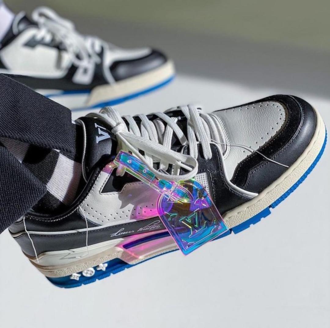 闪电倒钩鞋高帮,闪电倒钩的鞋一双多少钱