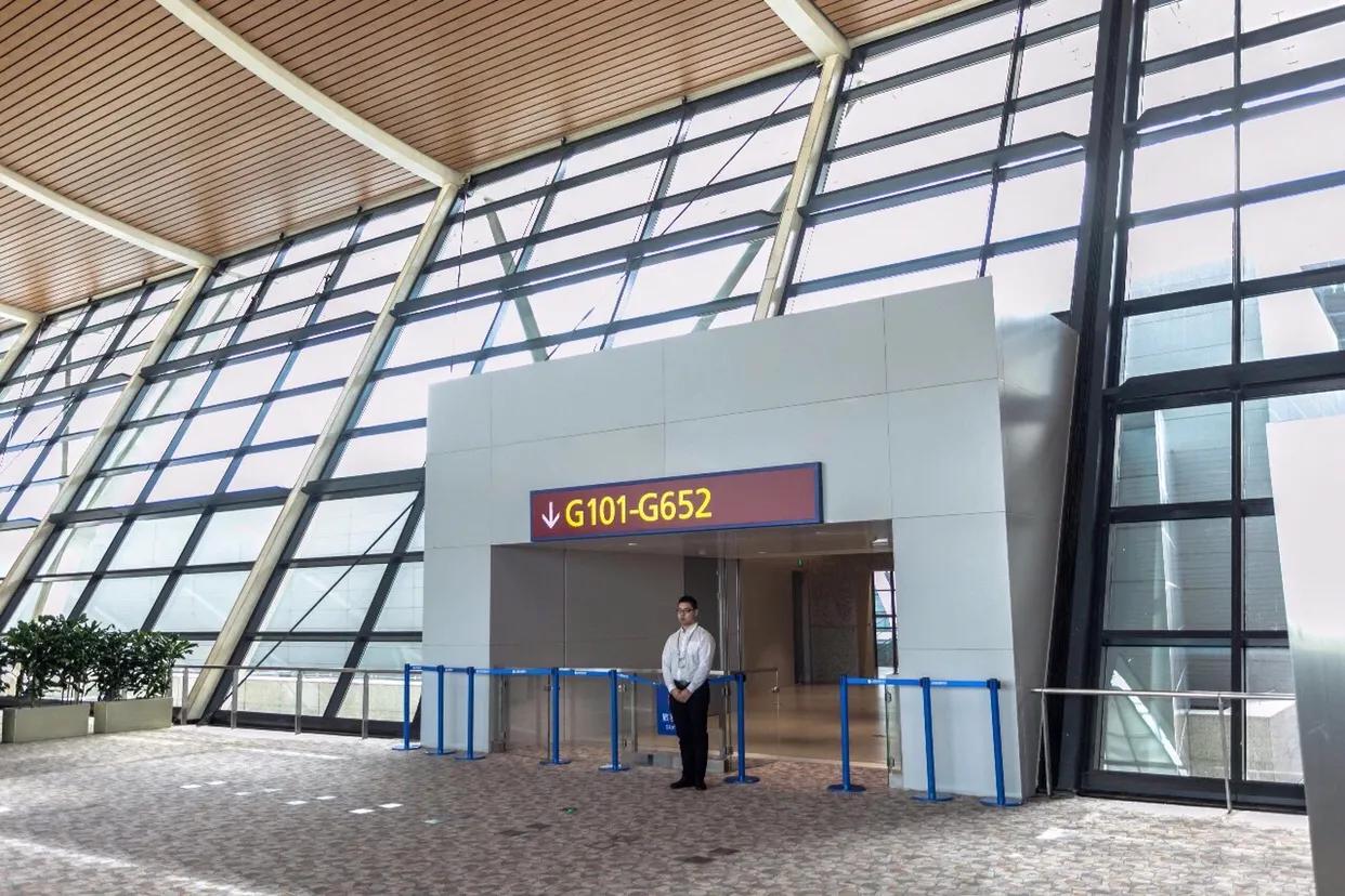 最新浦东机场出行须知,浦东机场卫星厅乘机流程