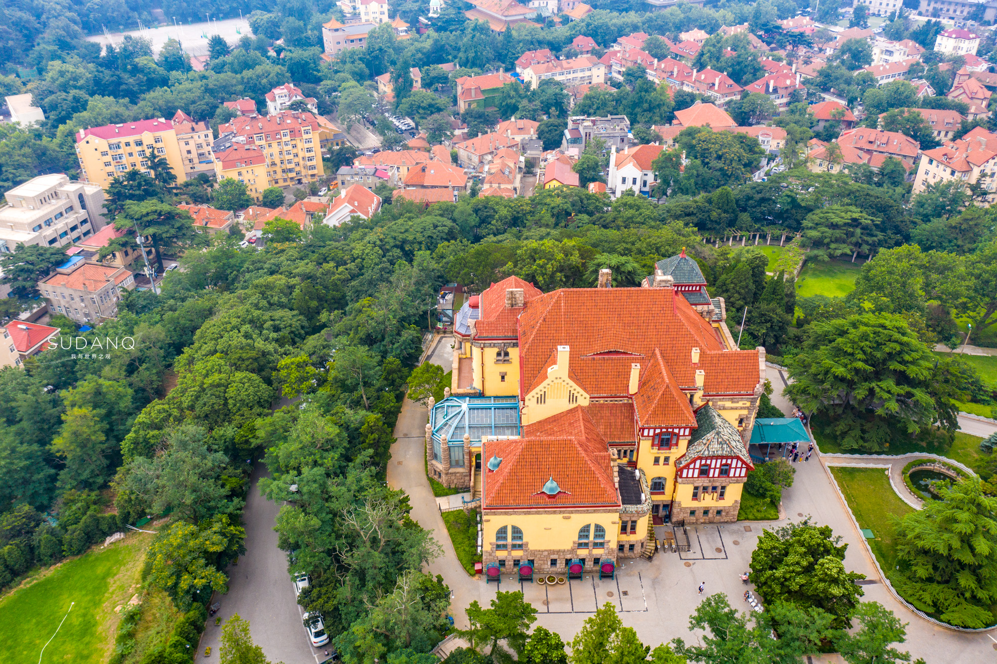 青岛是山东的省会,青岛经济超过山东的城市